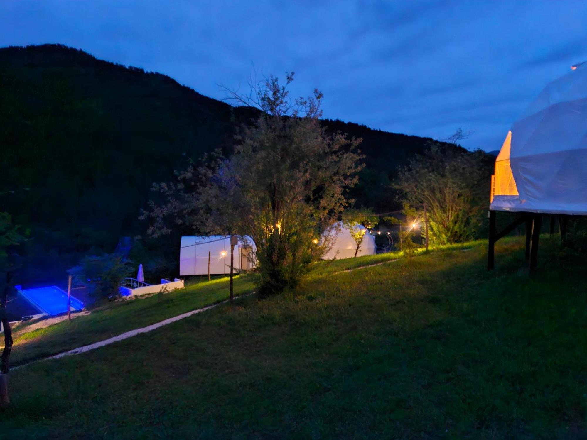 Glamping Georgia Krikhi Hotel Амбролаури Екстериор снимка