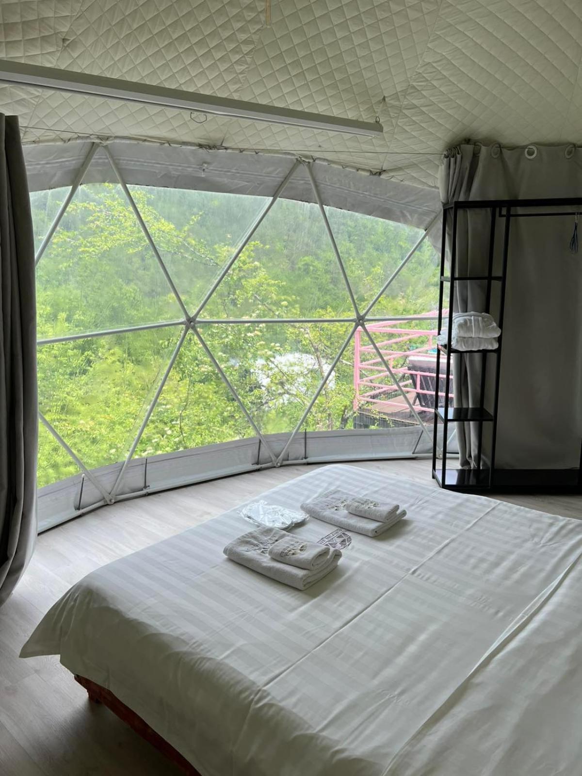 Glamping Georgia Krikhi Hotel Амбролаури Екстериор снимка