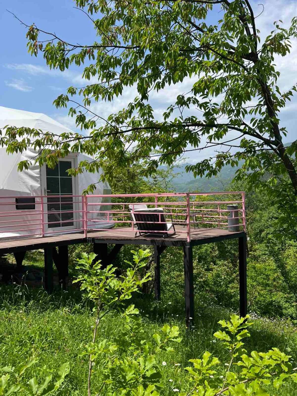 Glamping Georgia Krikhi Hotel Амбролаури Екстериор снимка