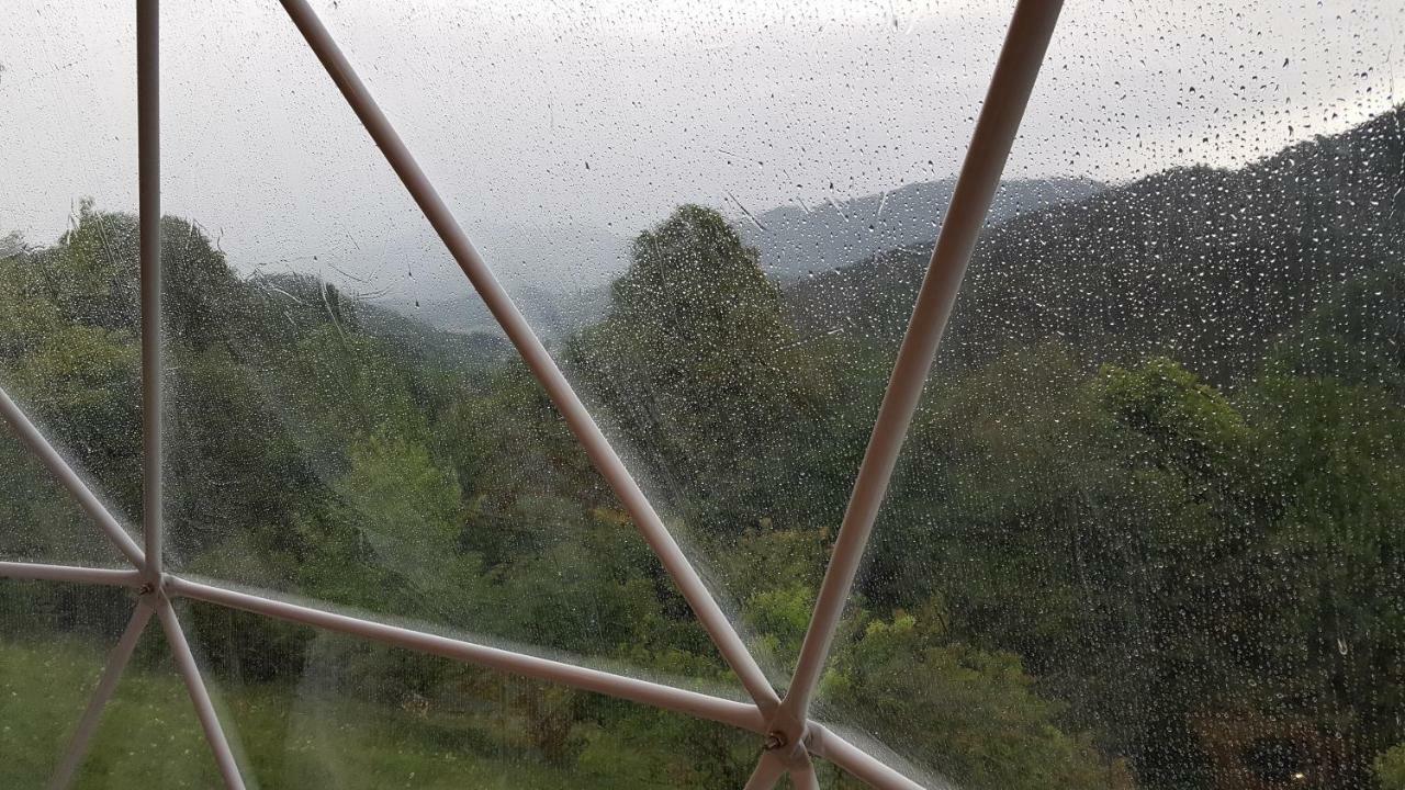 Glamping Georgia Krikhi Hotel Амбролаури Екстериор снимка