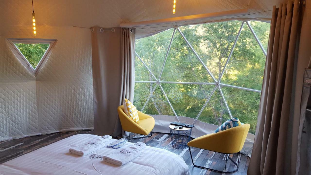 Glamping Georgia Krikhi Hotel Амбролаури Екстериор снимка
